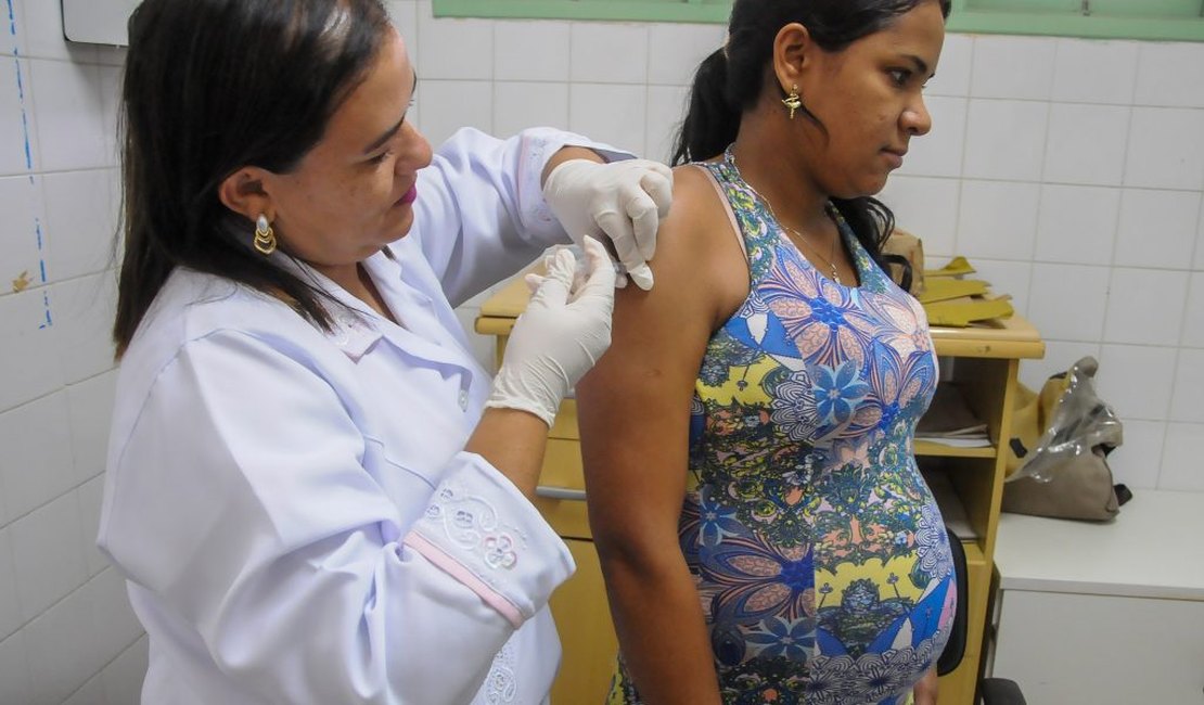 Maceió quer imunizar 90% do público alvo contra a gripe até amanhã (09)