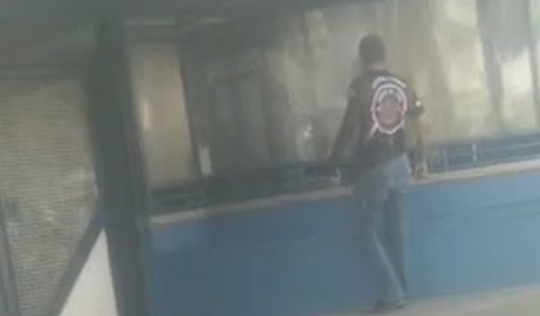 [Vídeo] Motorista de aplicativo é assediado por passageiro e aciona a polícia