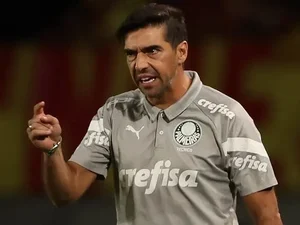 Abel Ferreira despista sobre plano de poupar jogadores no Palmeiras: ‘Eu não consigo ser meia-boca’