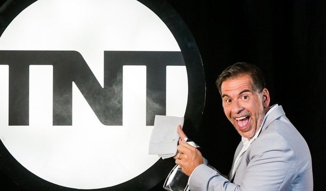 Leandro Hassum fecha novo programa na TNT, “2000 e Vishhh”