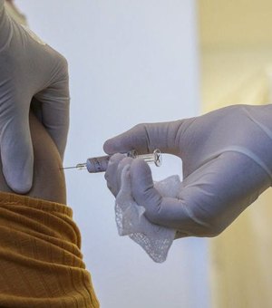 Estudos confirmam eficácia da vacina contra coronavírus desenvolvida em parceria com o Butantan