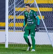 Figueirense tenta contratação de goleiro do ASA