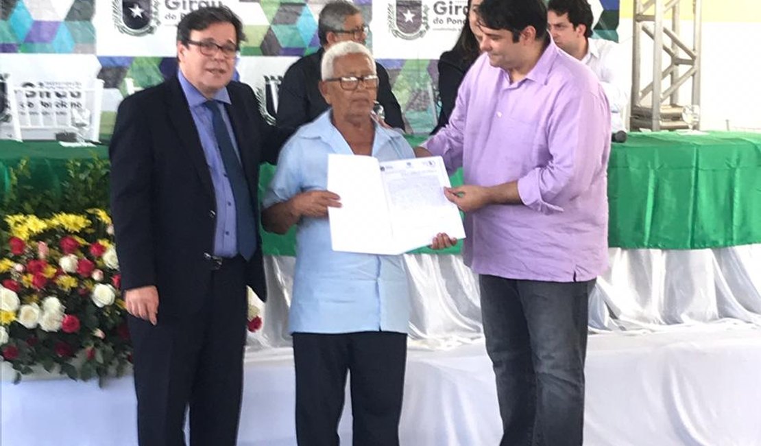 TJ/AL e Prefeitura entregam títulos de propriedade em Girau do Ponciano