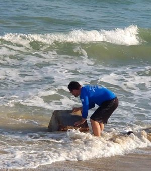 IMA/AL analisa fardos encontrados em praias da costa alagoana