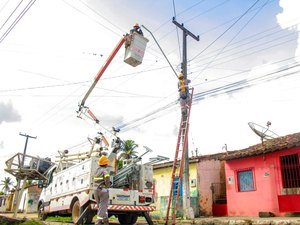 [Vídeo] Mais três bairros de Penedo recebem iluminação de LED