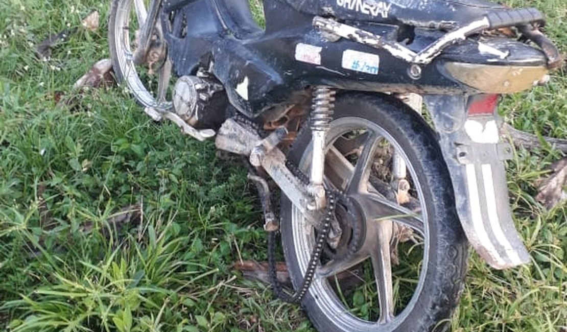 Colisão entre carro e motocicleta é registrada rodovia AL 101 Norte