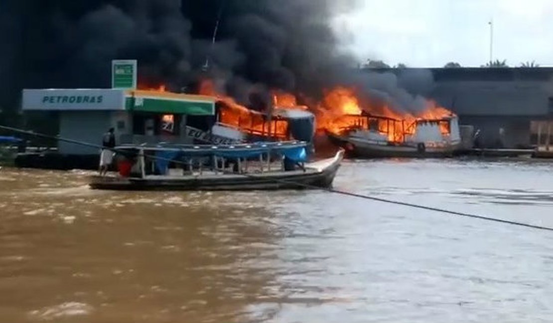 Incêndio em barcos no Amapá deixa dois feridos