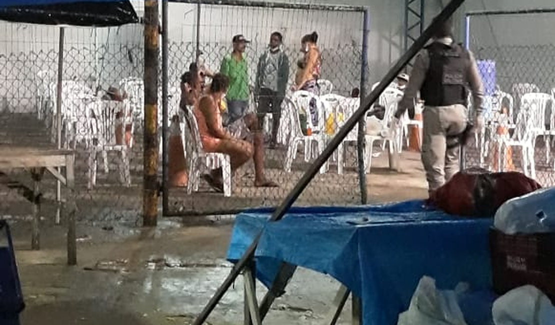 Moradores de rua de Palmeira dos Índios são abandonados em Paulo Jacinto