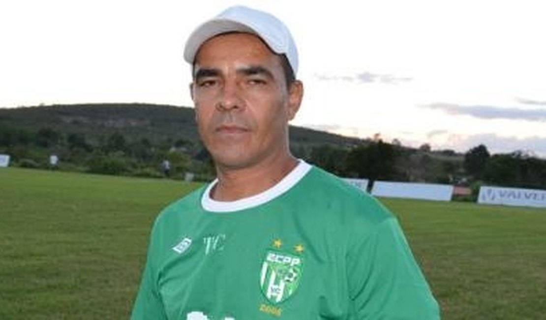 Salgueiro anuncia Evandro Guimarães como treinador para a série C