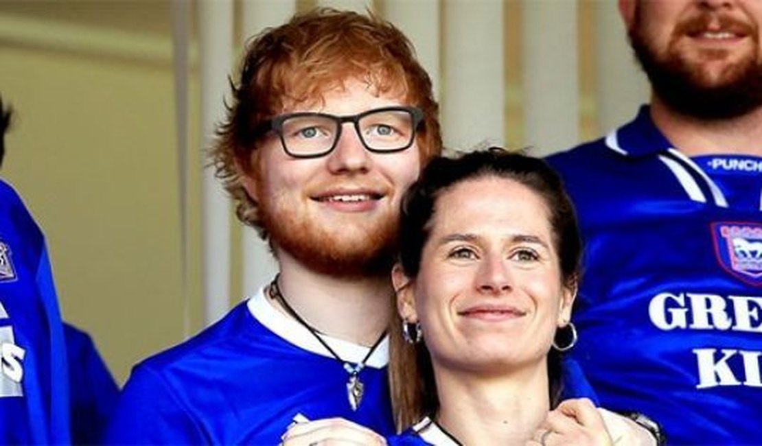 Ed Sheeran se torna pai pela primeira vez: 'Muito amor'