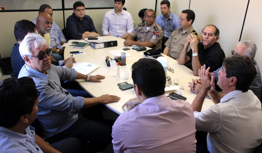 Comissão discute ações para organização do Centro de Maceió