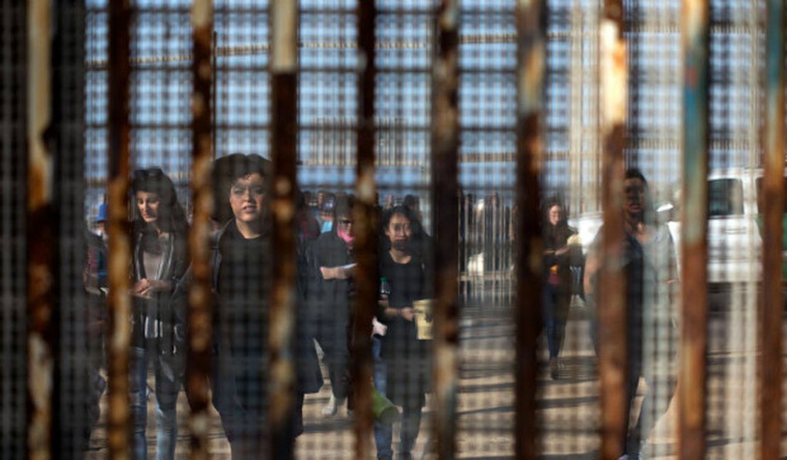 Busca de brasileiros por imigração aos EUA cresce às vésperas de Trump