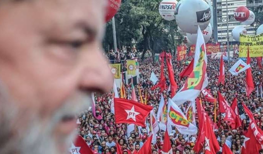 Se Lula for candidato, intervenção será única alternativa, diz general