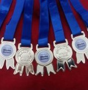 Estudantes sertanejos recebem medalhas de Olimpíadas 