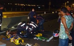 Colisão envolvendo carro e moto deixa duas pessoas feridas 