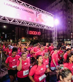Corrida Solidária Maceió Rosa reúne mil atletas na orla da Pajuçara