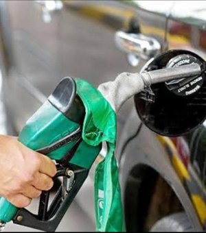 Gasolina comum chega a R$ 7,19 na capital