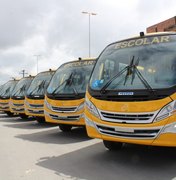 Prefeitura de São Luís entrega dez ônibus e inaugura escola neste sábado