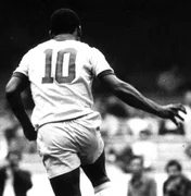 'Seu legado será eterno': Fifa e ligas de futebol homenageiam Pelé