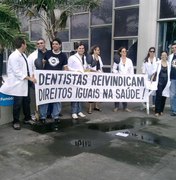 Dentistas e enfermeiros de duas cidades entram em greve no interior