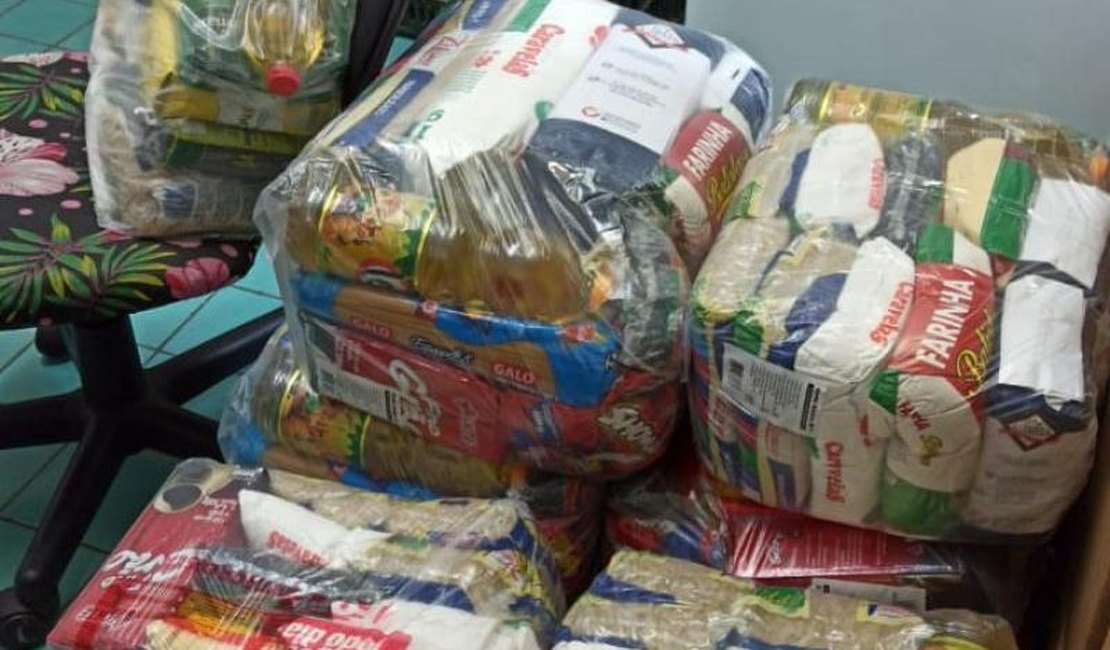 Famílias de baixa renda recebem fake news sobre distribuição de cestas básicas  em Arapiraca