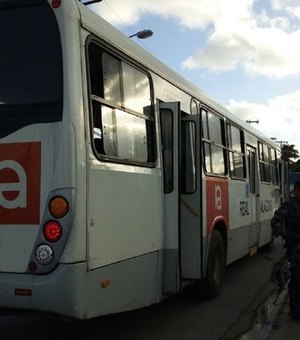  Real Alagoas lamenta apedrejamento de ônibus no Benedito Bentes
