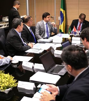 Em Brasília, Rui garante aluguel social para moradores do Pinheiro e adjacências