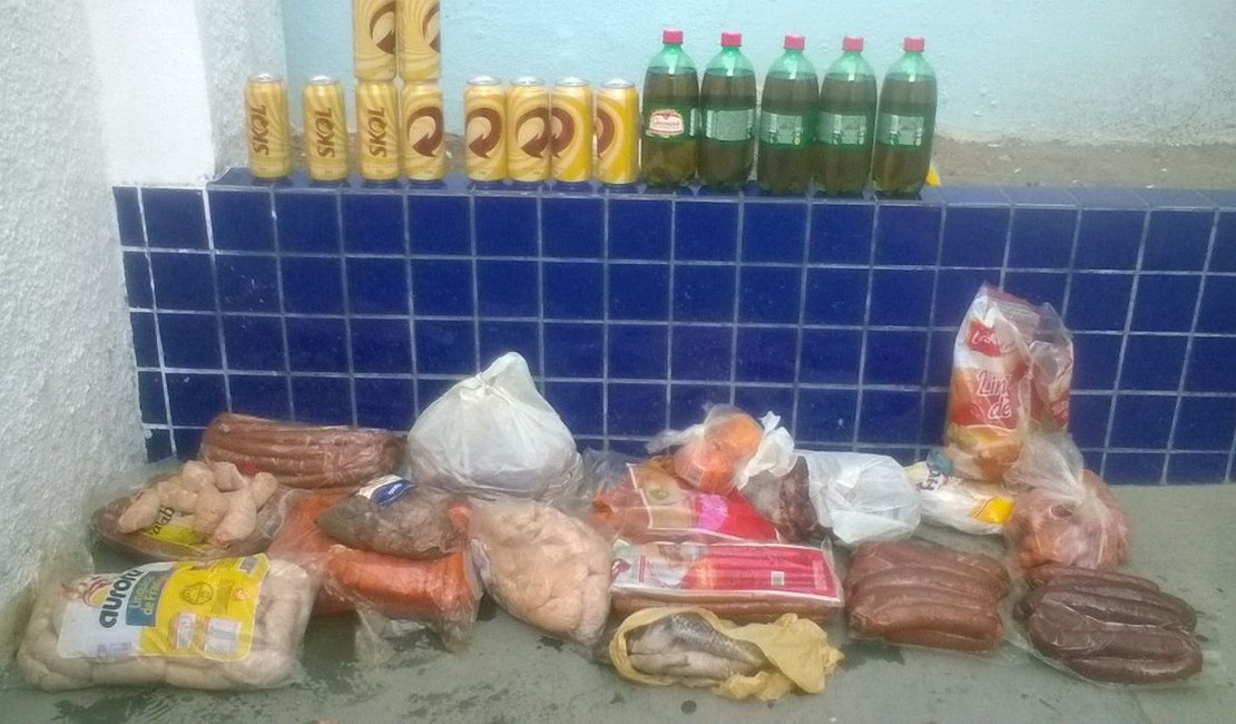 Polícia prende grupo acusado de roubar carnes e cervejas para fazer churrasco