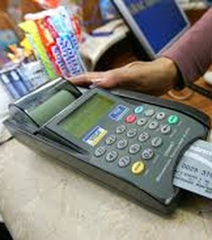 Fecomércio avalia como positiva resolução que disciplina taxa de juros do cartão de crédito