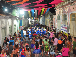 Tradicional Lavagem do Rosário marca primeiro dia do Carnaval na histórica Penedo