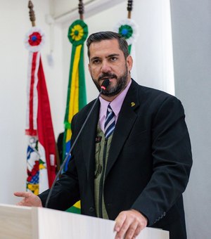 Leonardo Dias repudia fala de Lula sobre sequestradores de Abílio Diniz