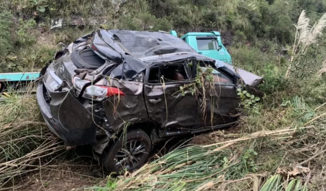 Médica sofre acidente, passa 30 horas aguardando socorro e só é encontrada graças a GPS do seu notebook