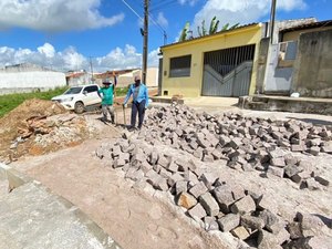 Prefeitura de Penedo melhora qualidade de vida da população com investimentos em infraestrutura