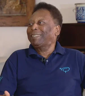 Filha de Pelé mostra vídeo inédito de documentário sobre o Rei do Futebol