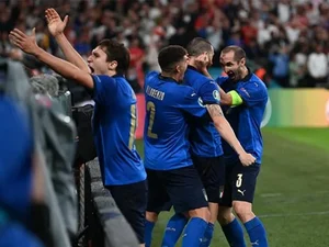 Itália vence a Inglaterra nos pênaltis e conquista a Eurocopa