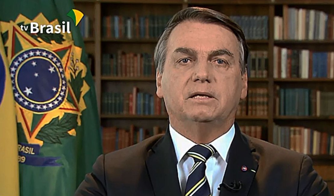 Bolsonaro anuncia que vai revogar decreto sobre participação privada no SUS