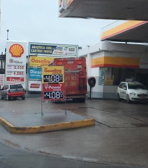 Após gasolina atingir recorde, Petrobras sobe preço mais uma vez, em 1,8%