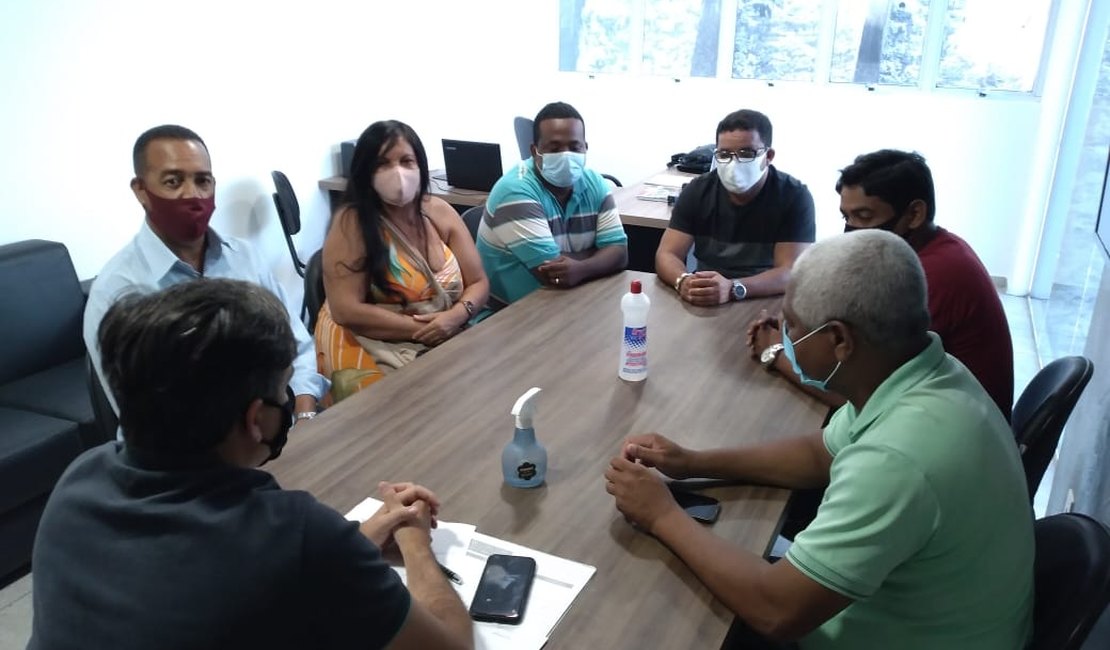 Joãozinho se reúne com lideranças comunitárias para ouvir demandas da população