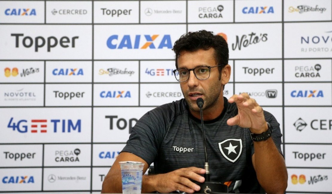 Quarta pior defesa do returno, Botafogo busca retomar solidez da zaga contra o CSA