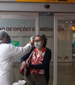 Governo deixa de exigir quarentena na entrada de viajantes não vacinados contra Covid-19