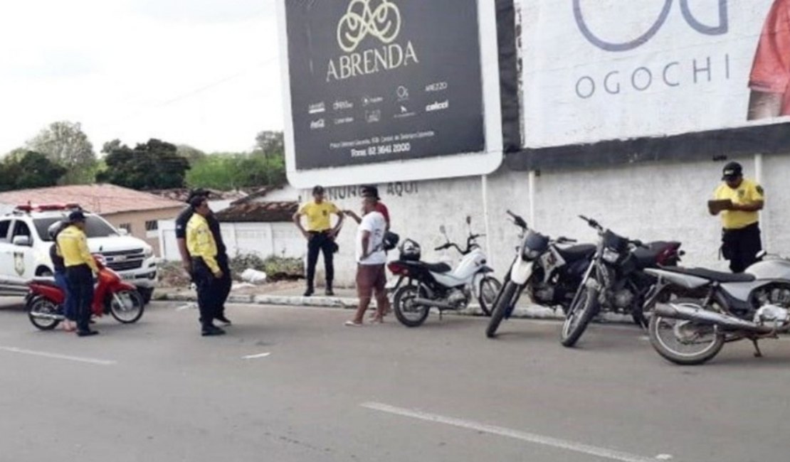 Operação caça irregularidades de trânsito em Delmiro Gouveia