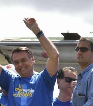 Ideologia de gênero é coisa do capeta, diz Bolsonaro na Marcha para Jesus