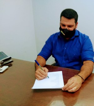 Em Brasília, vereador garante investimentos e solicita raio x do Iprev para Arapiraca