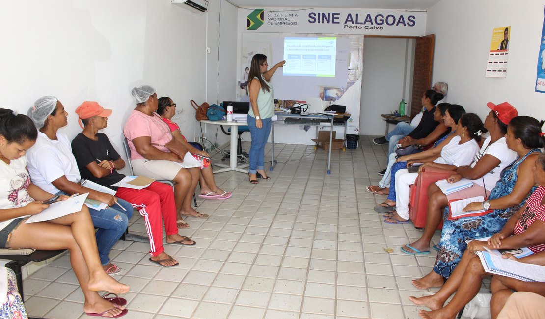 Agricultores de Porto Calvo participam de capacitação sobre custo de produção