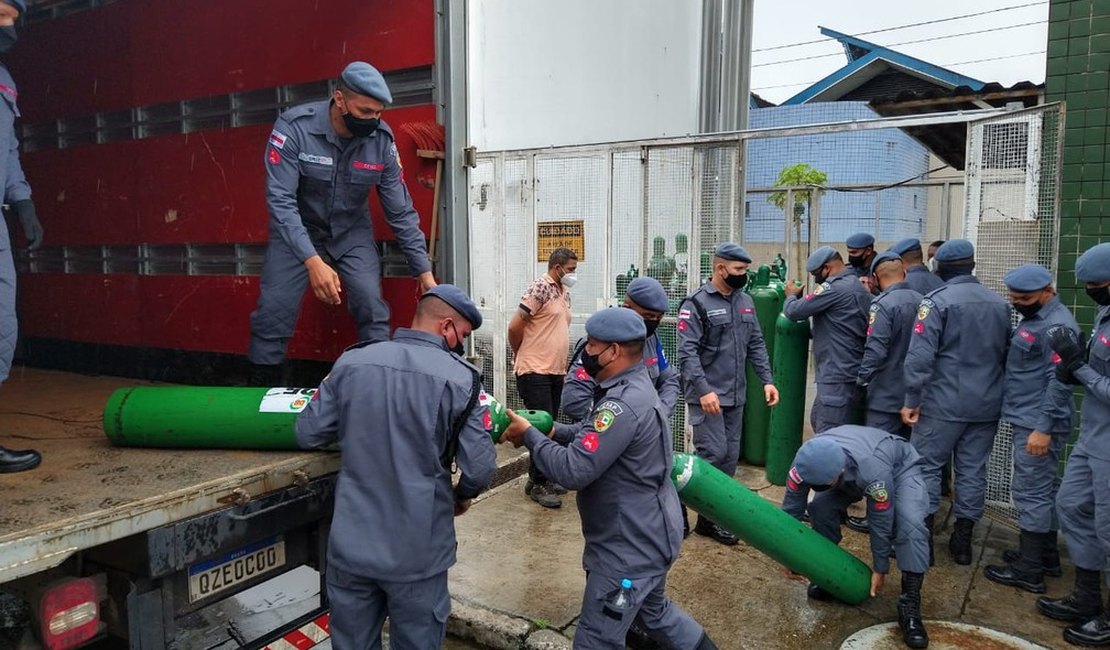 Com abastecimento normalizado, Amazonas envia cilindros de oxigênio para outros estados