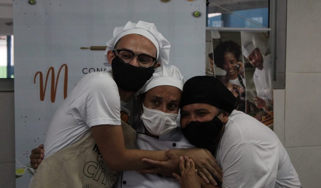 Merendeira da Semed participará de etapa final de concurso