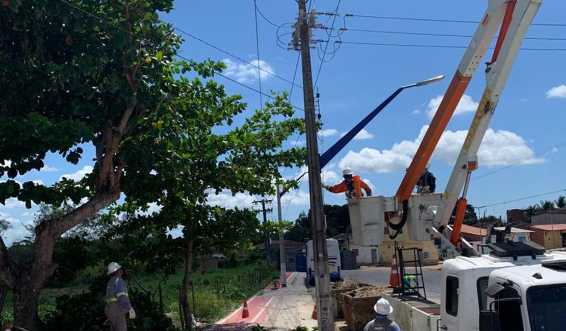 Equatorial leva serviços e orientações para moradores da parte alta de Maceió