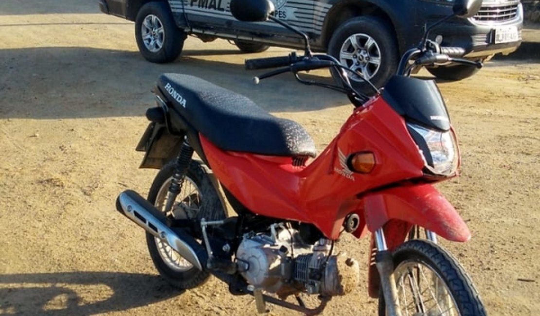 PM recupera motocicleta em Capela, minutos após ter sido roubada