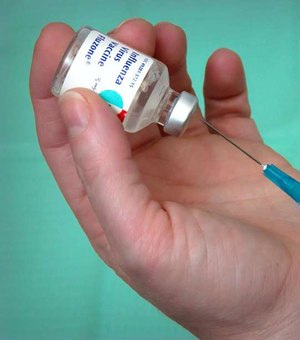 Vacina italiana bloqueia novo coronavírus em ratos