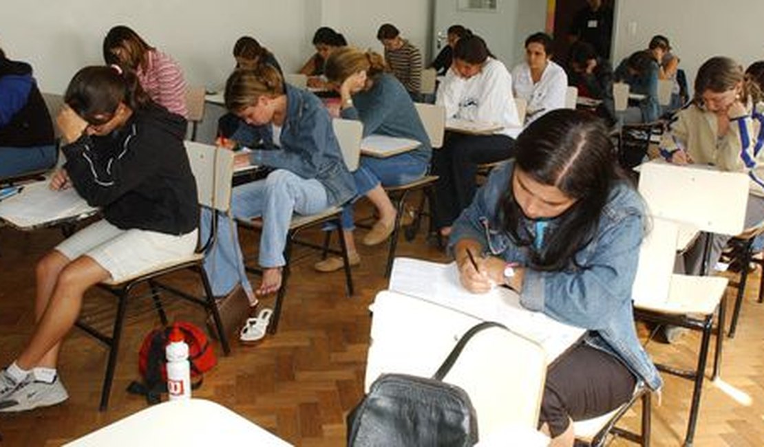 Mais de 85% já renovaram contratos do Fies; prazo termina quinta-feira